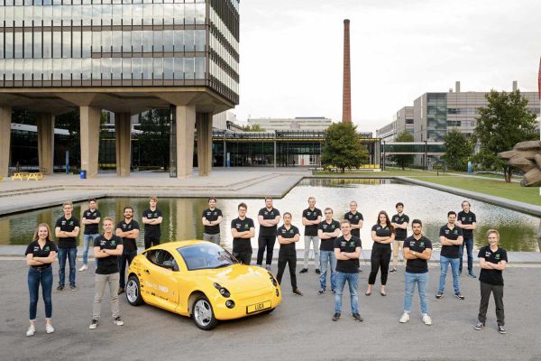 Die Entwickler des Recycling-E-Auto Luca: Die Stundeten der Hochschule Eindhoven