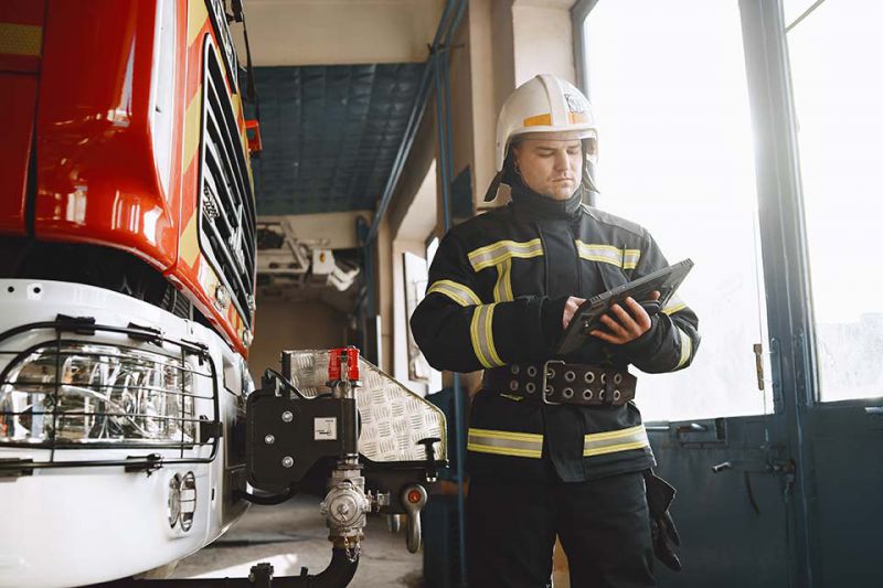 Brand Beim E-Auto: Wie Hoch Ist Das Risiko? | EnBW