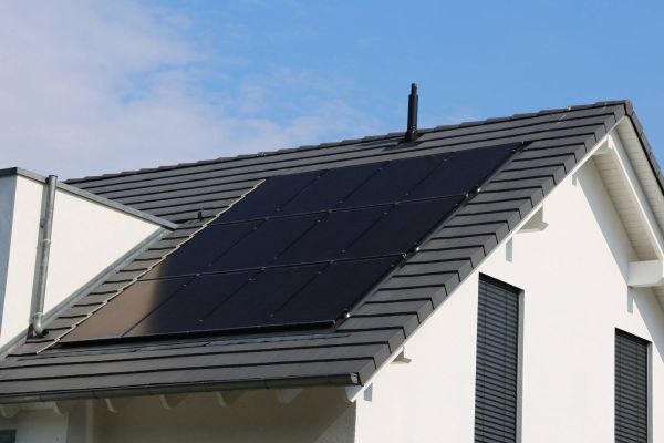 Solarpanele auf Dach