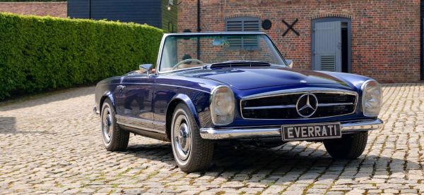 Umgebauter Mercedes SL mit Elektromotor